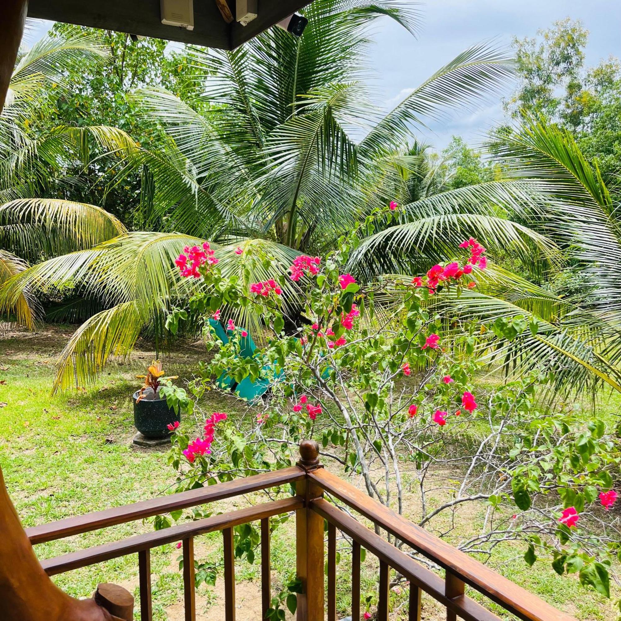 Hanguk Lanka Lagoon Villa Tangalle Exterior photo