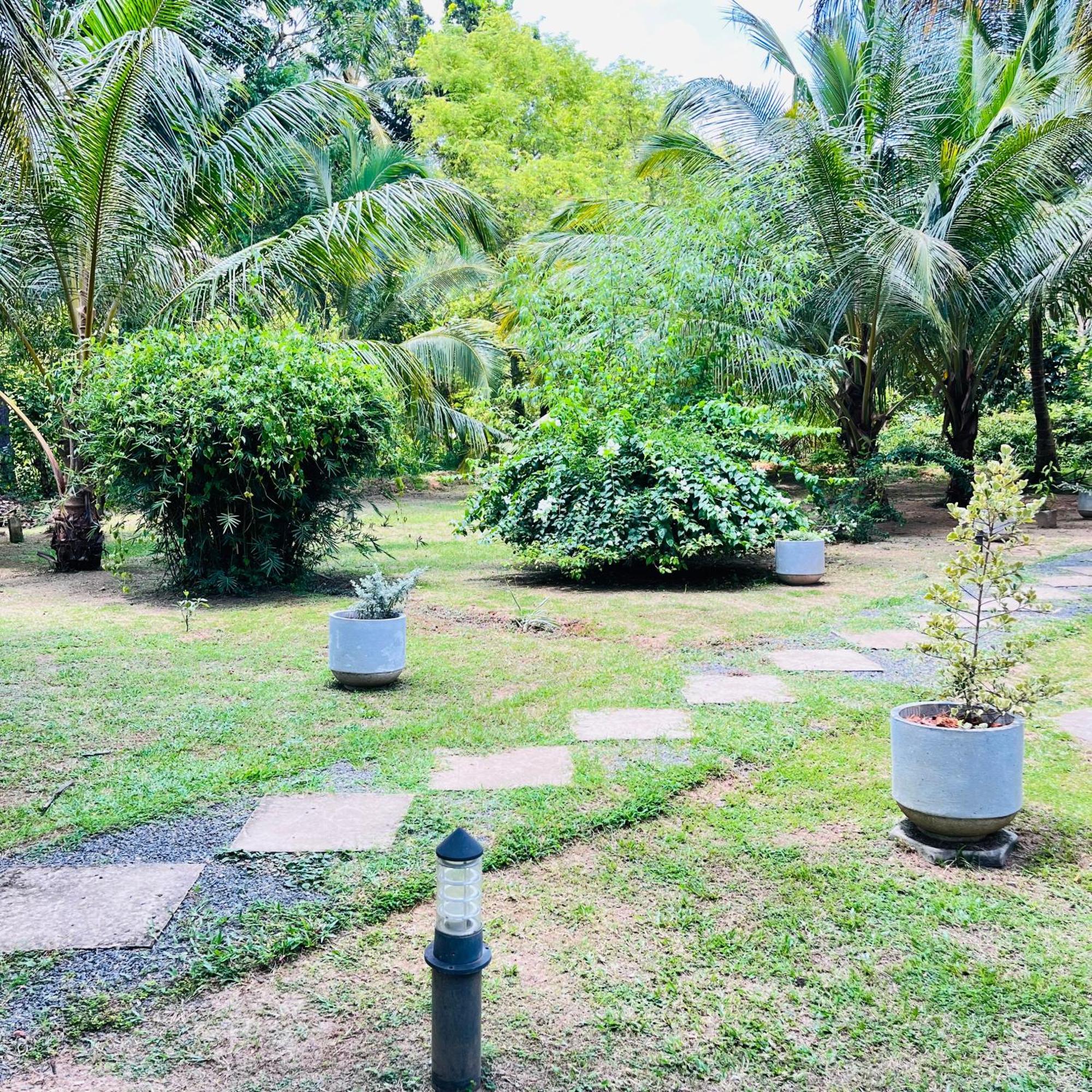 Hanguk Lanka Lagoon Villa Tangalle Exterior photo