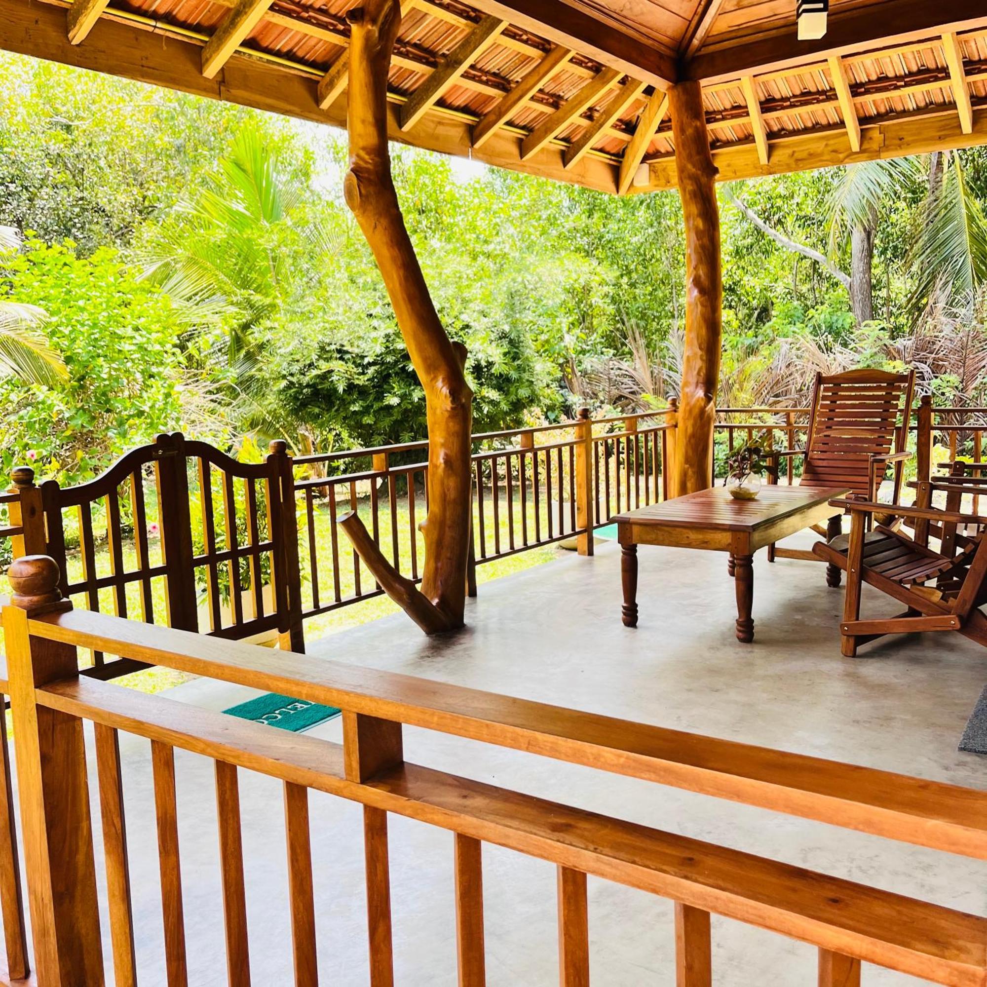 Hanguk Lanka Lagoon Villa Tangalle Exterior photo