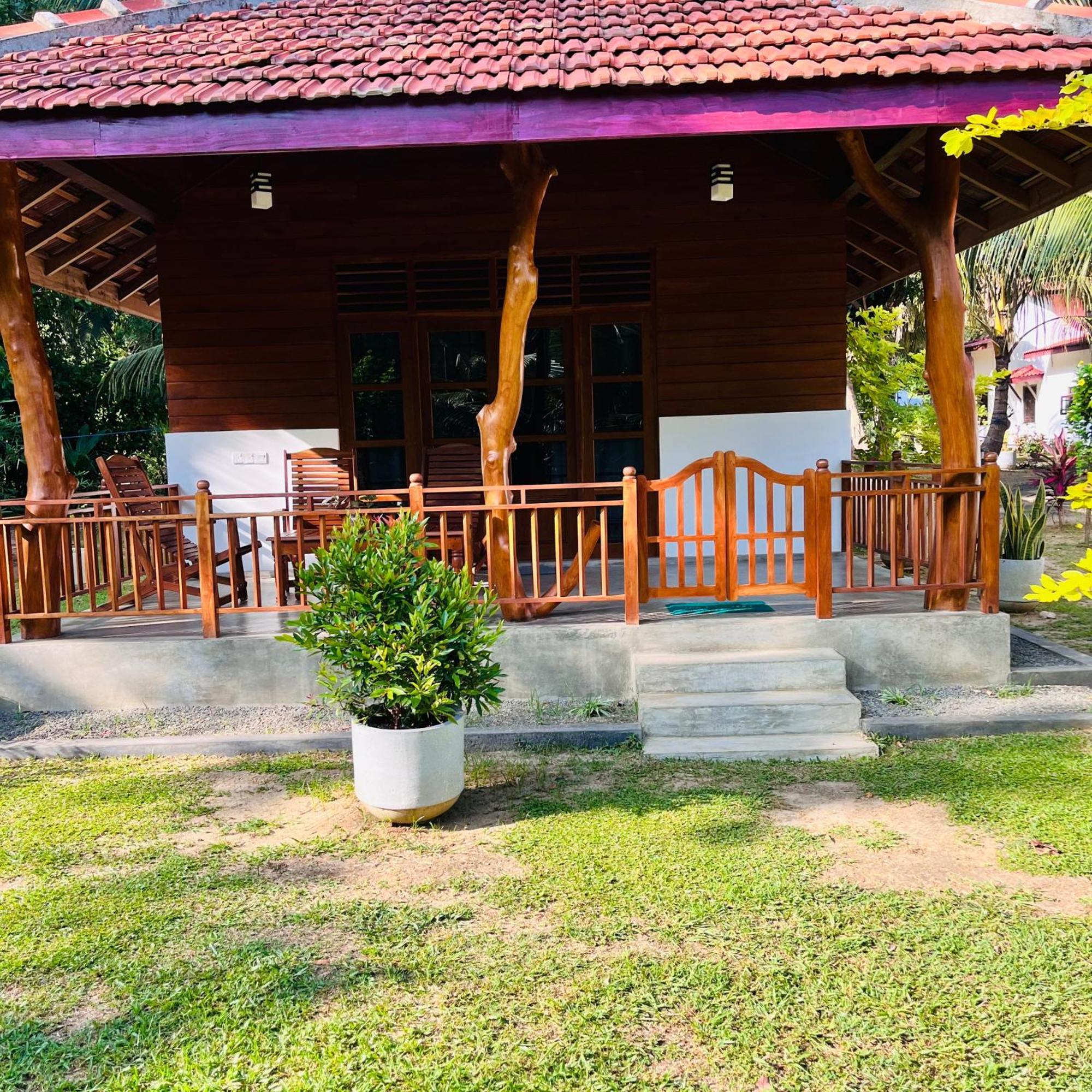 Hanguk Lanka Lagoon Villa Tangalle Exterior photo