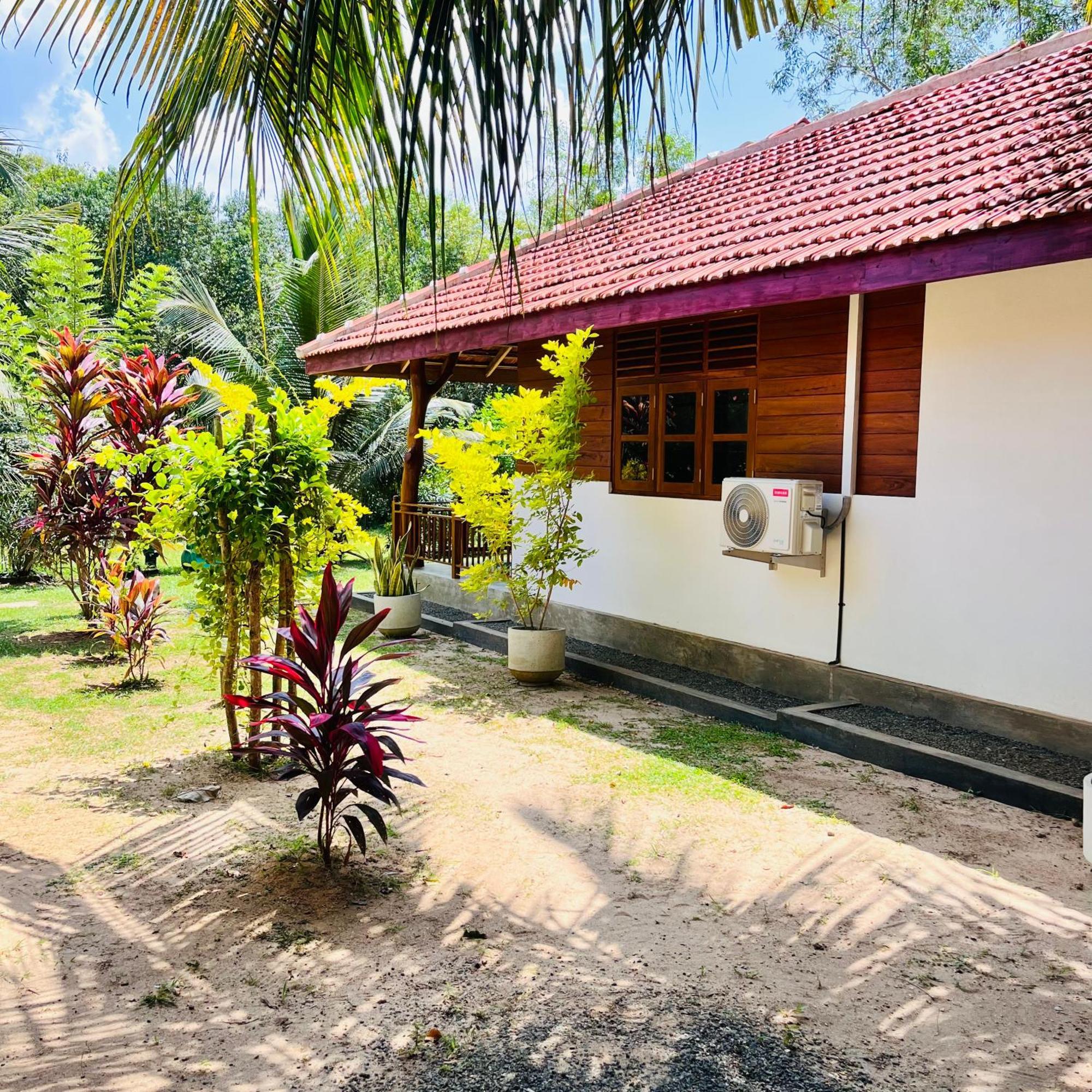 Hanguk Lanka Lagoon Villa Tangalle Exterior photo