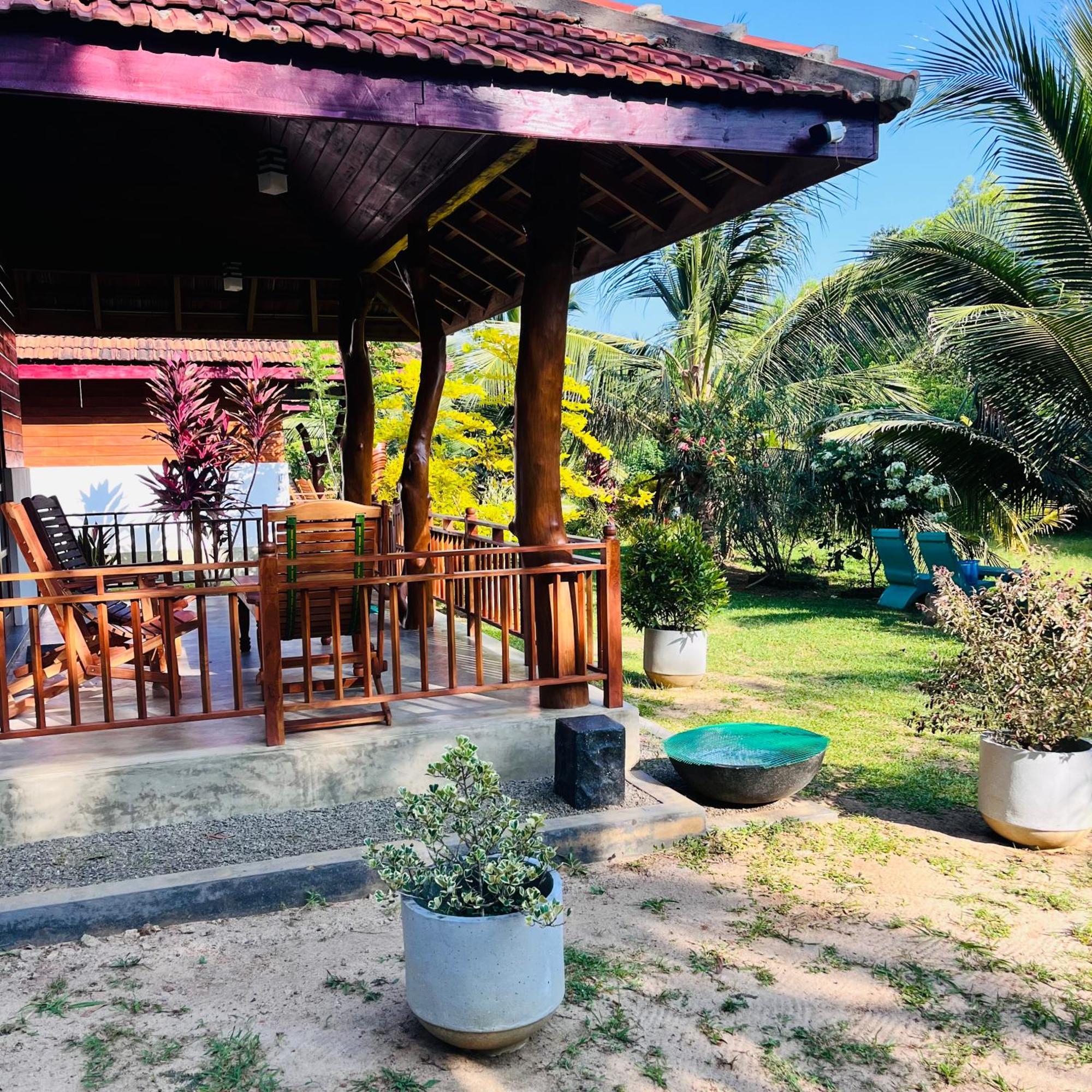 Hanguk Lanka Lagoon Villa Tangalle Exterior photo