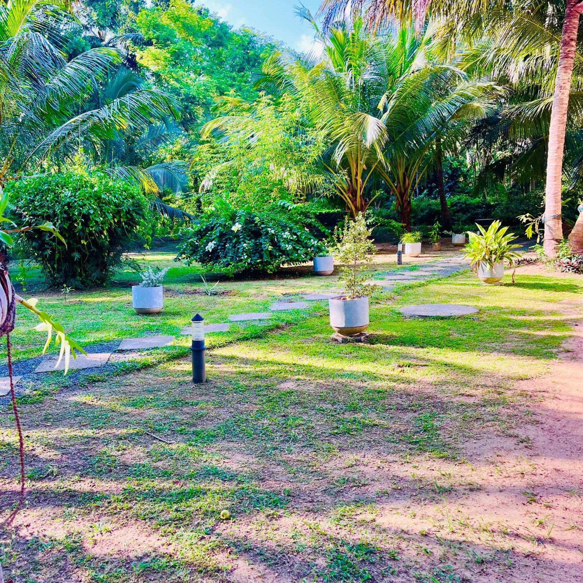 Hanguk Lanka Lagoon Villa Tangalle Exterior photo